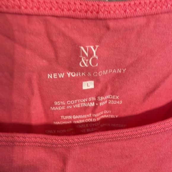 New York & Company Lace overlay Button down top - New with tags - Picture 6 of 7